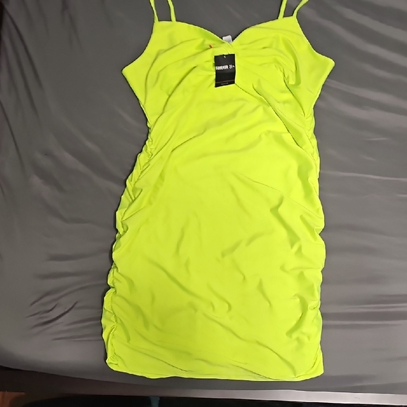 Forever 21 Dresses & Skirts - Forever 21 Bright Green Dress